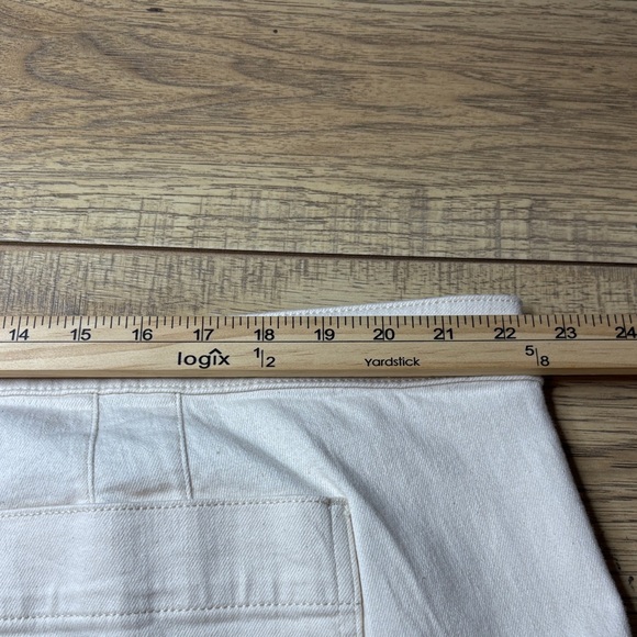 Women's Talbots High Waisted Full Length Flare Leg Cream Colored Jeans Size 22W - Picture 7 of 10